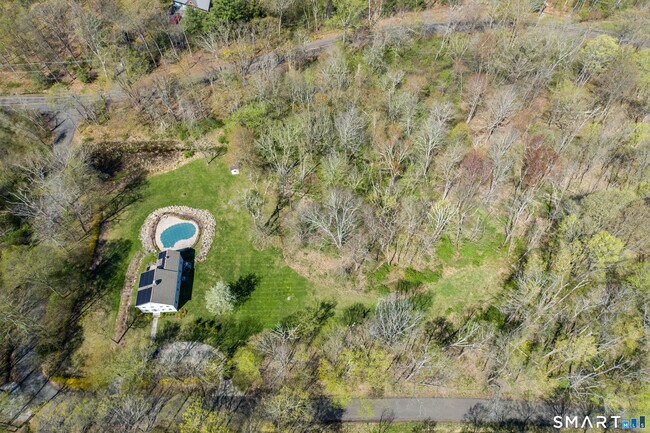 Building Photo - 50 Ledge Hill Rd