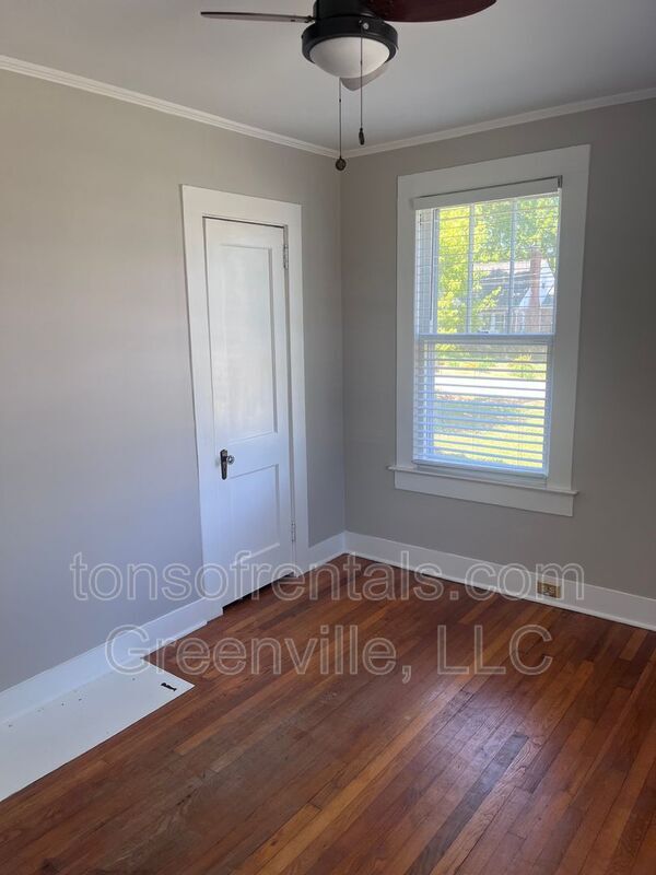 Building Photo - 205 Thackston St