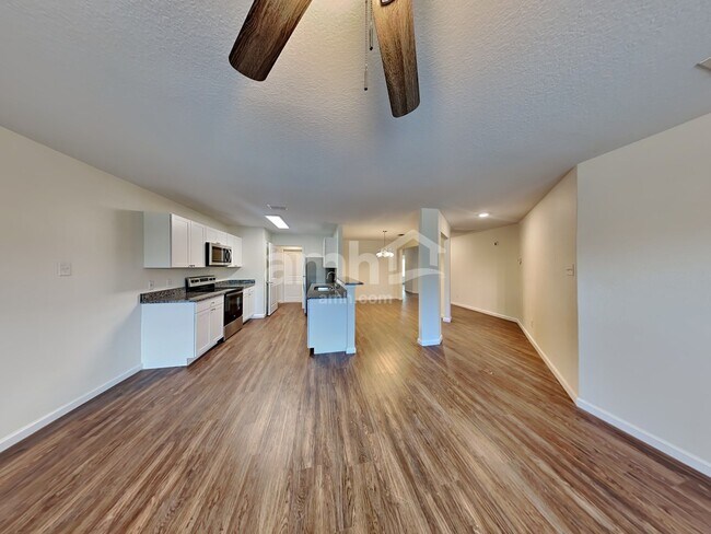 Building Photo - 12321 Claiborne