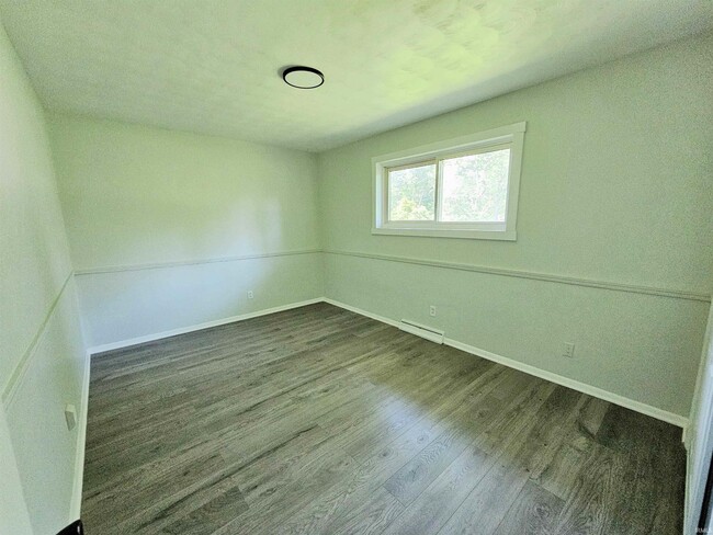 Building Photo - 6905 Bradford Dr