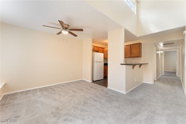 Building Photo - 3145 E Flamingo Rd