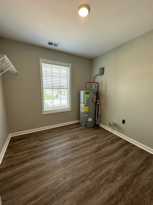 Building Photo - 9005 Landon Ln