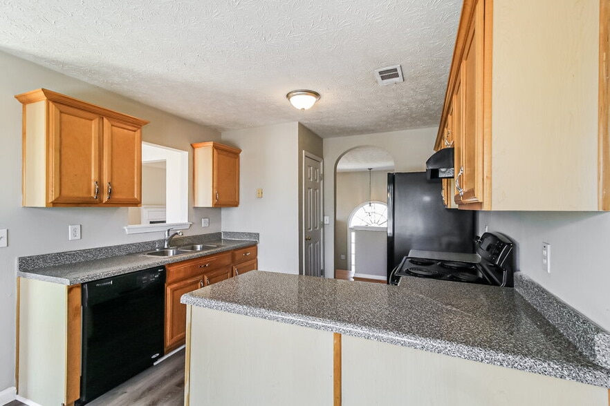 Building Photo - 1309 Kent Manor