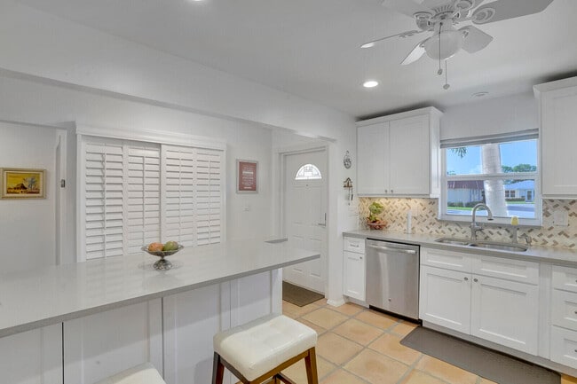 Building Photo - 772 Nantucket Cir