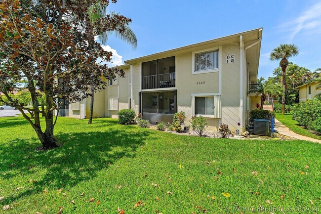 Building Photo - 6540 Chasewood Dr