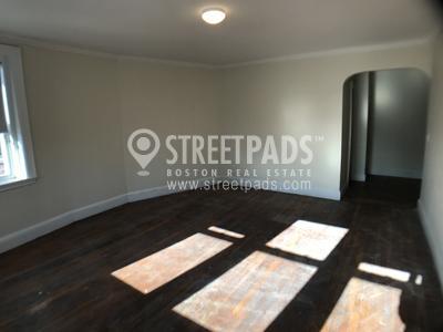 Building Photo - 1 bedroom in Boston MA 02135