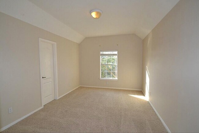 Building Photo - 5926 Solar Point Ln