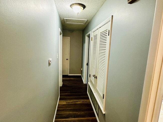 Building Photo - A Great Home in the Heart of Benton
