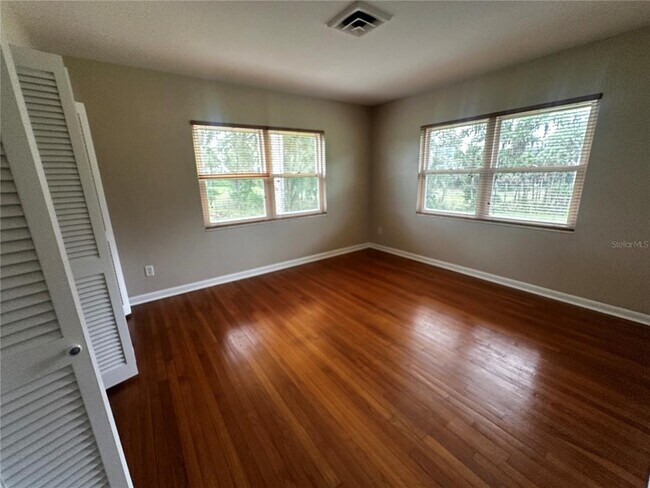 Building Photo - 510 SW 28th St