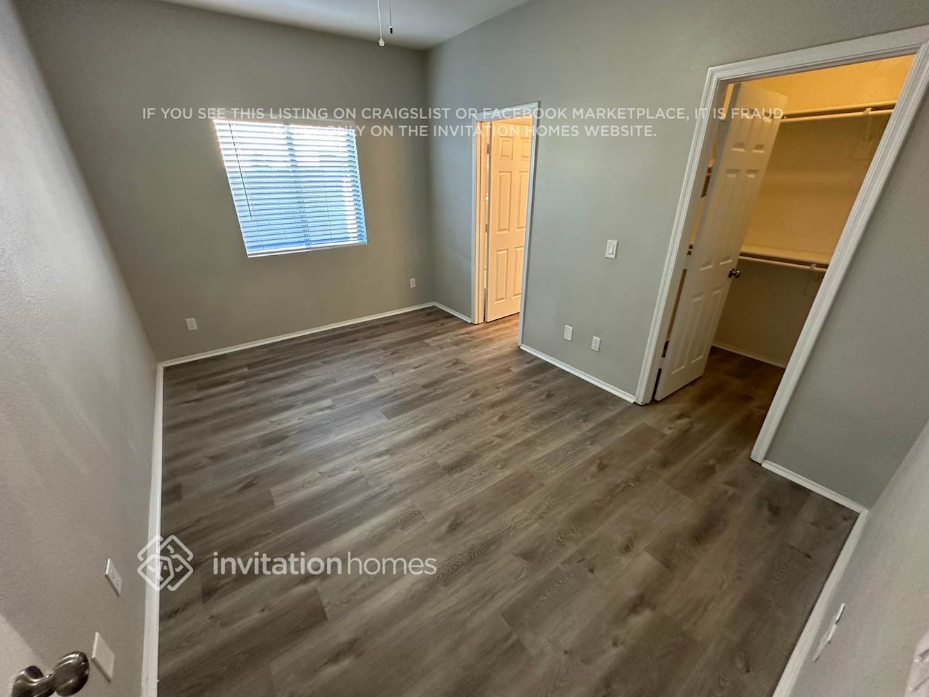 Building Photo - 833 E Minton St