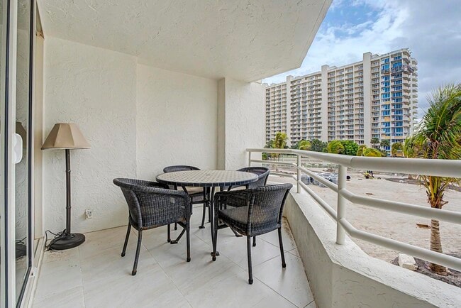 Building Photo - 4201 N Ocean Blvd