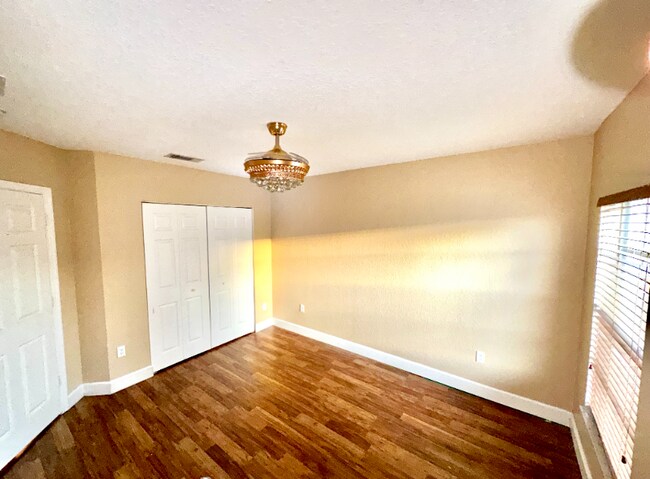 Building Photo - 4322 Emerald Vista