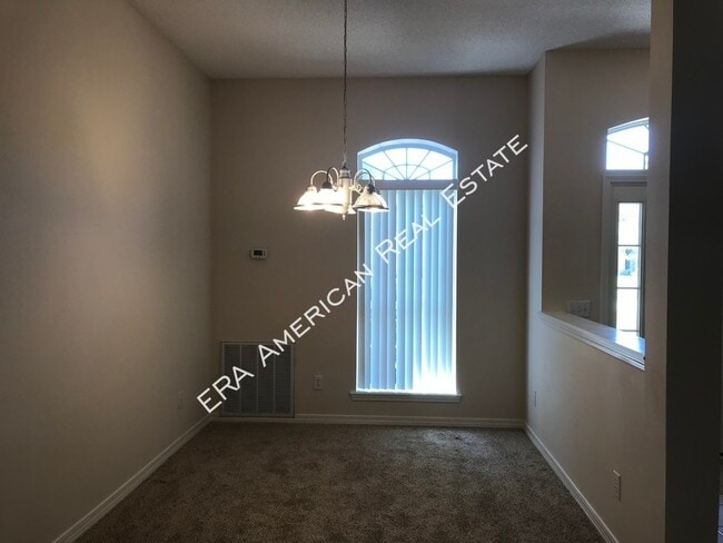Building Photo - 2642 Hidden Creek Dr