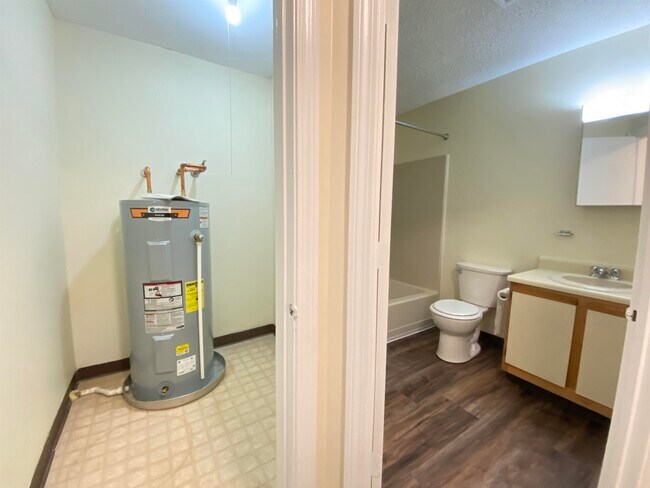 Building Photo - 121 Eastern Ave