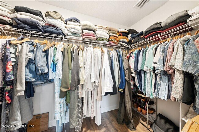 Building Photo - 223 Tanner Trl