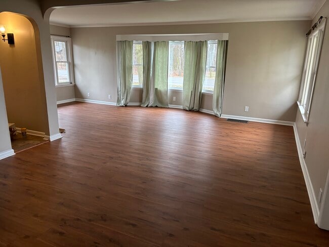 Building Photo - 5004 Macon Hwy