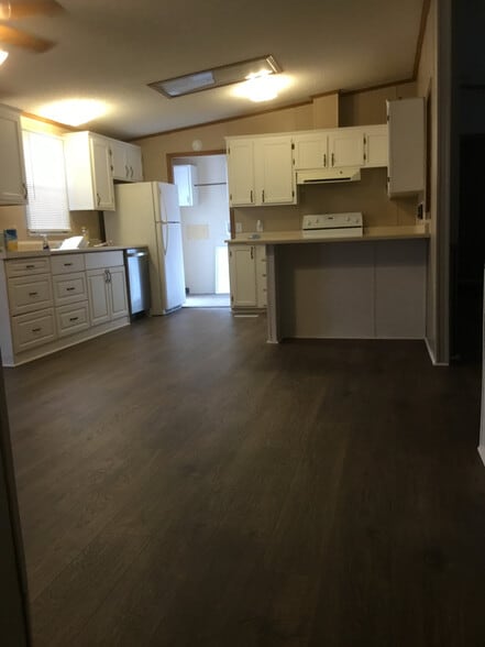 Building Photo - 1097 Jordan Rd