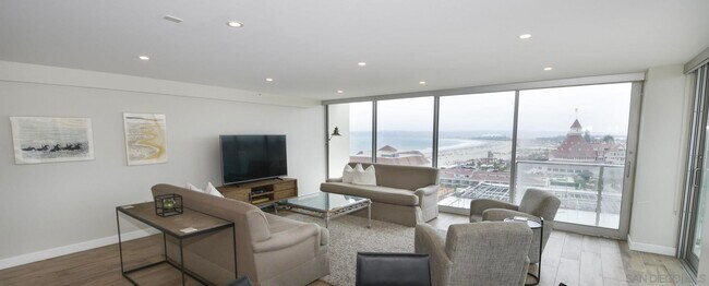 Building Photo - 1710 Avenida Del Mundo