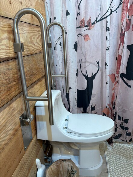 Building Photo - 1305 Wild Rd