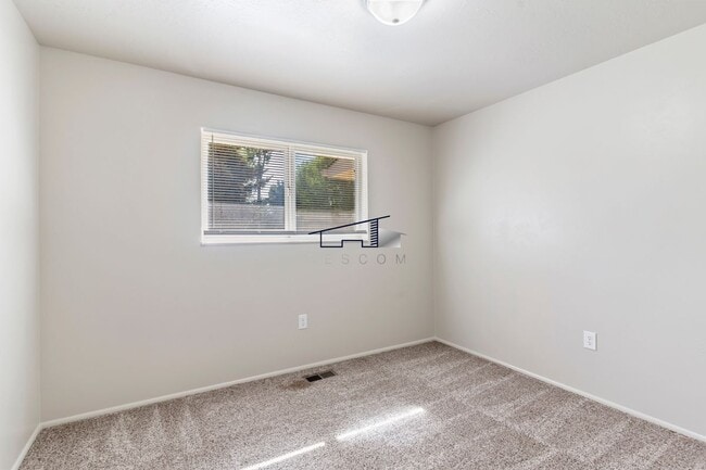 Building Photo - 2151 N 5700 E