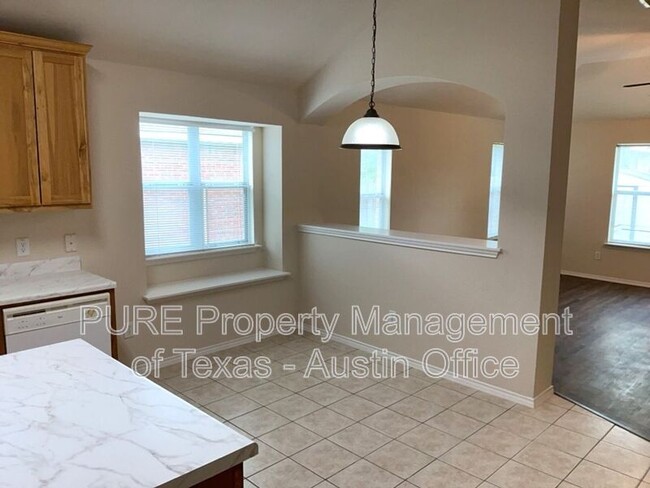 Building Photo - 406 Pecan Grove Dr