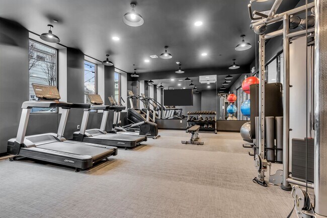 Building Photo - 345 AVENUE A Ave