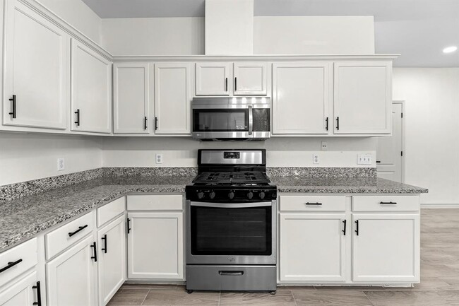 Building Photo - 2356 Vernell Way