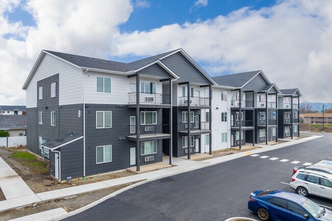 Building Photo - The Nathan Apartments