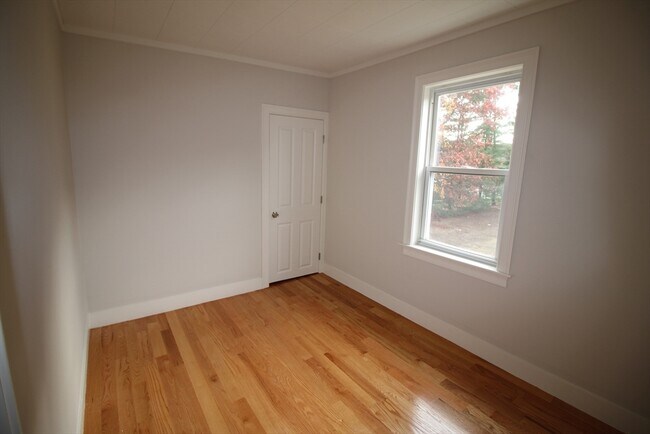 Building Photo - 206 Riverneck Rd