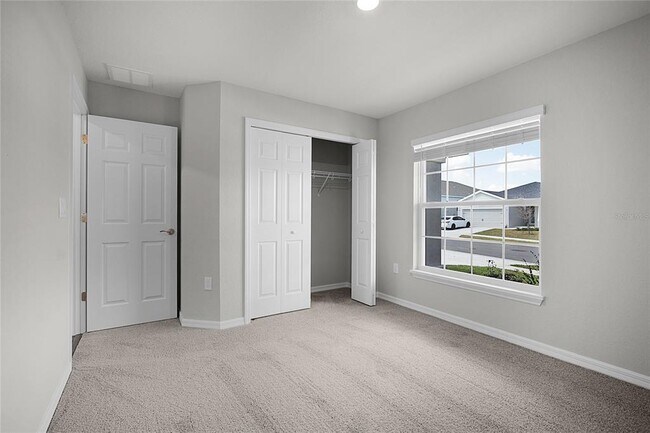 Building Photo - 1460 Fleur Dr