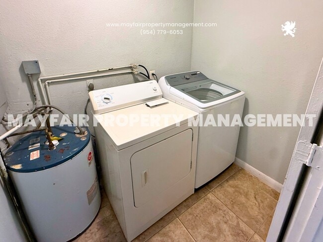Building Photo - 400 Opa-Locka Blvd