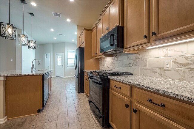 Building Photo - 7015 Anacua Berry Circle
