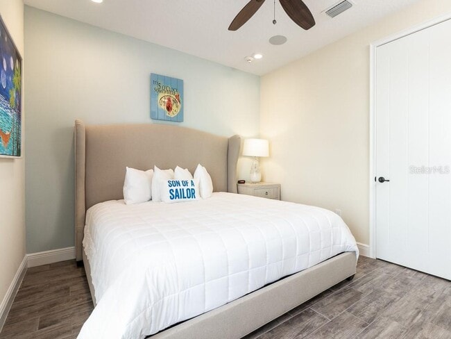 Building Photo - 3016 Parrot Head Pl