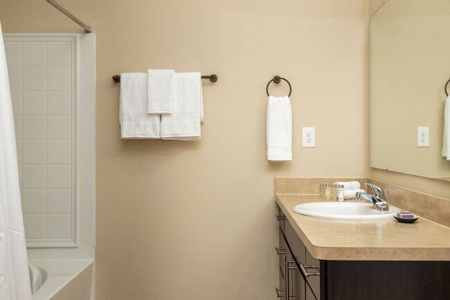 Building Photo - 6226 Oonas Way