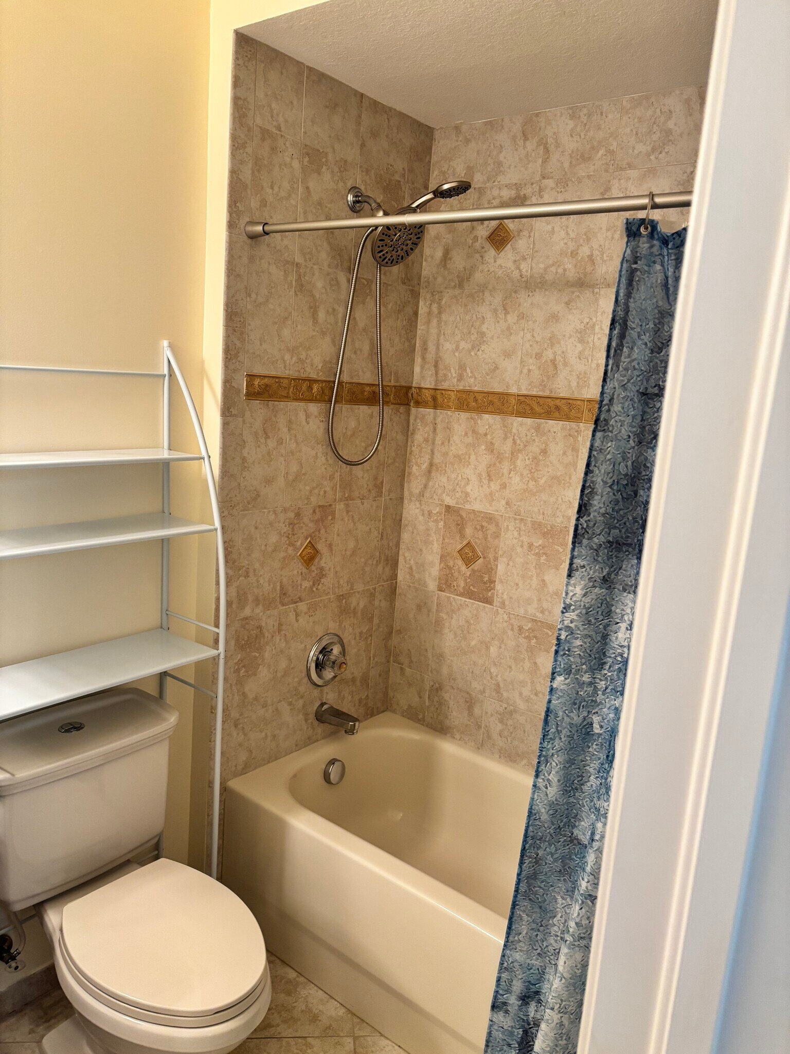 Second bathroom - 7554 SW Herrington Ln