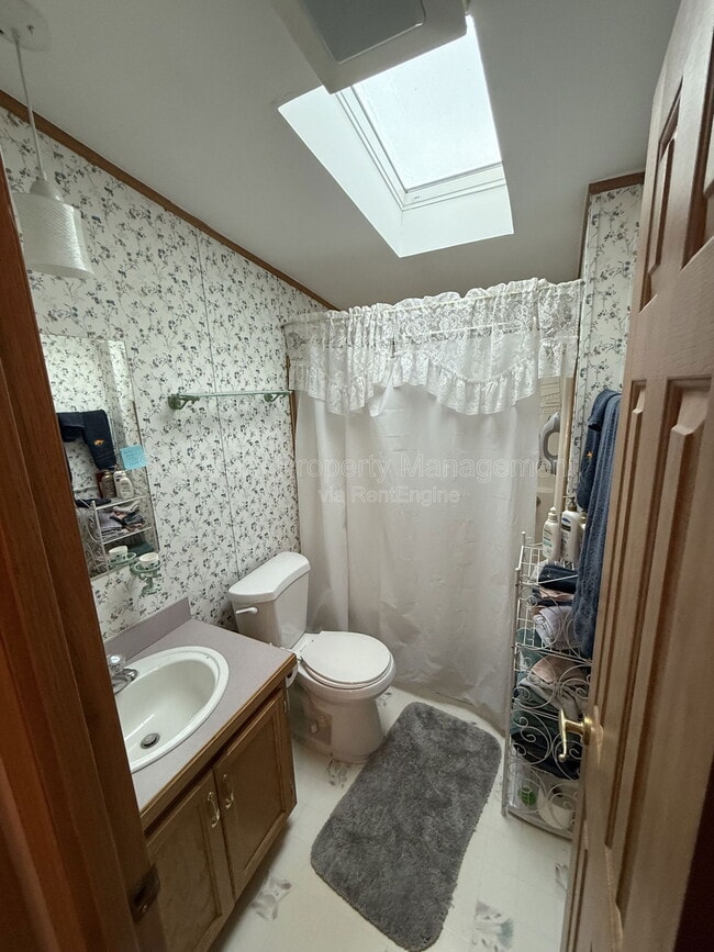 Building Photo - 91 Heath St