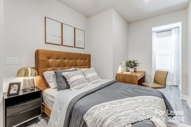 Building Photo - 102 Abercorne Wy