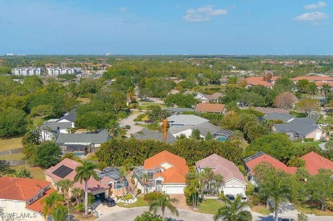 Building Photo - 391 Pindo Palm Dr