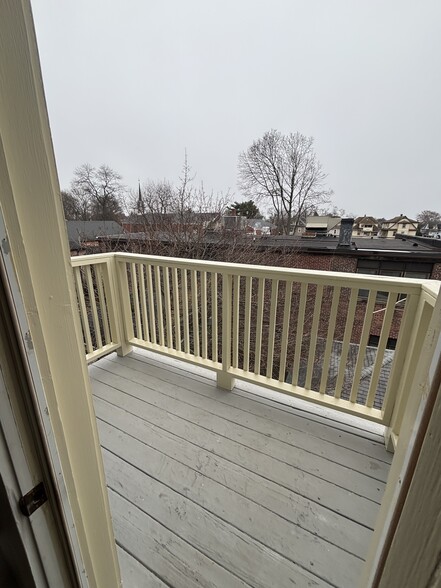 porch - 585 Beechwood Ave