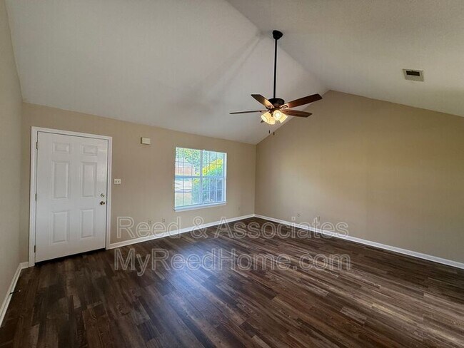 Building Photo - 4315 Bishop Hills Dr