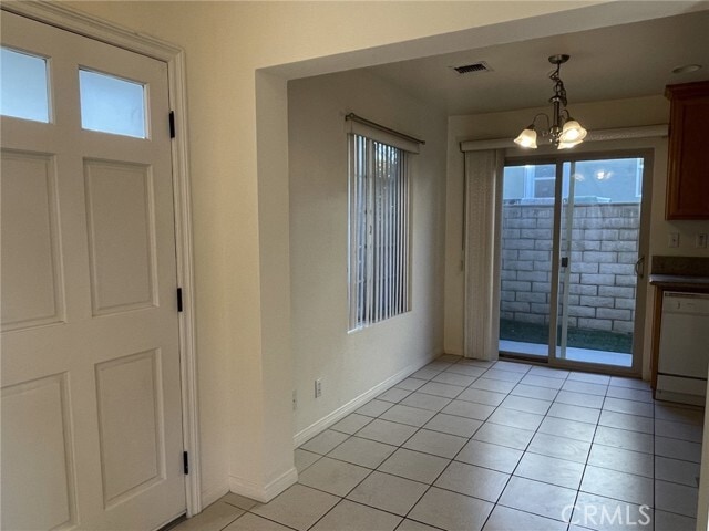 Building Photo - 614 Royal Oaks Dr