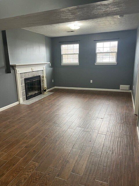 Building Photo - 405 Bertha Way