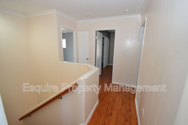Building Photo - 227 Galante Way