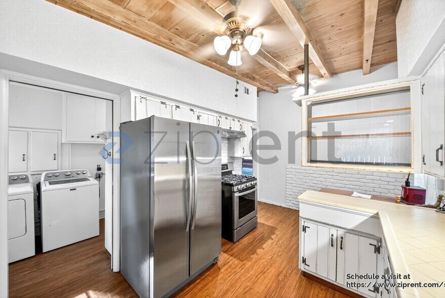 Building Photo - 15353 Iron Canyon Rd