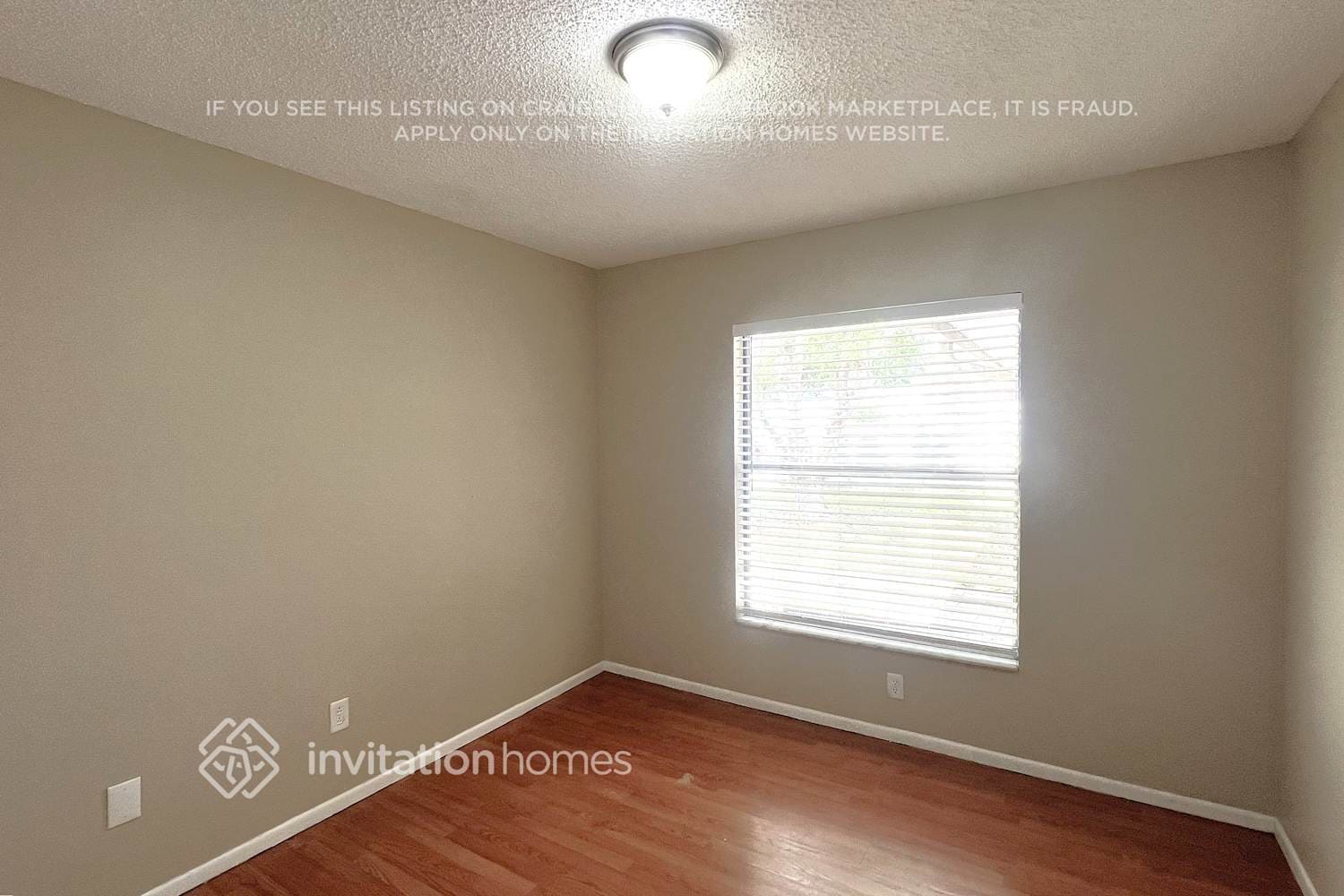 Building Photo - 15616 Hidden Lake Cir