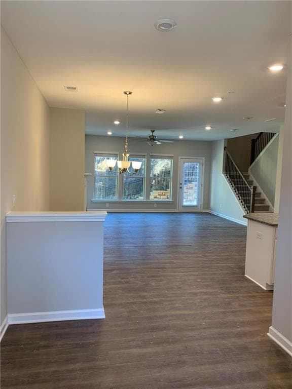 Building Photo - 1372 Elderwood Way