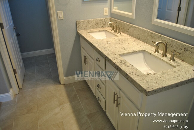 Building Photo - Gorgeous Rocklin Home in a great location