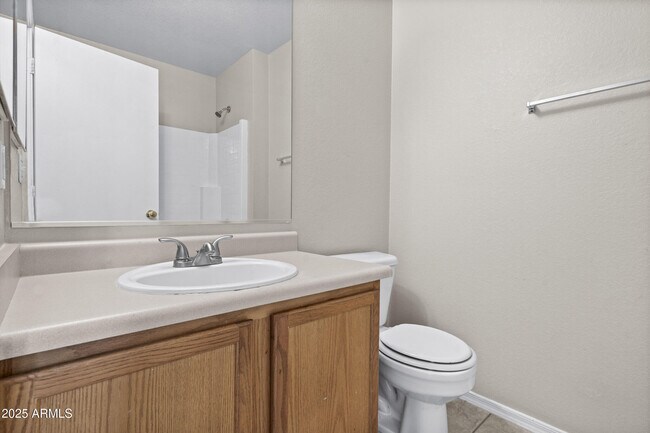 Building Photo - 589 W Jardin Loop