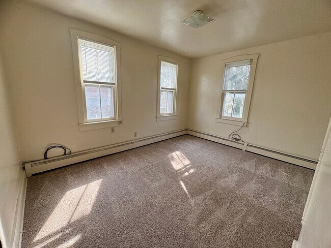 Building Photo - 539-541 S Market St