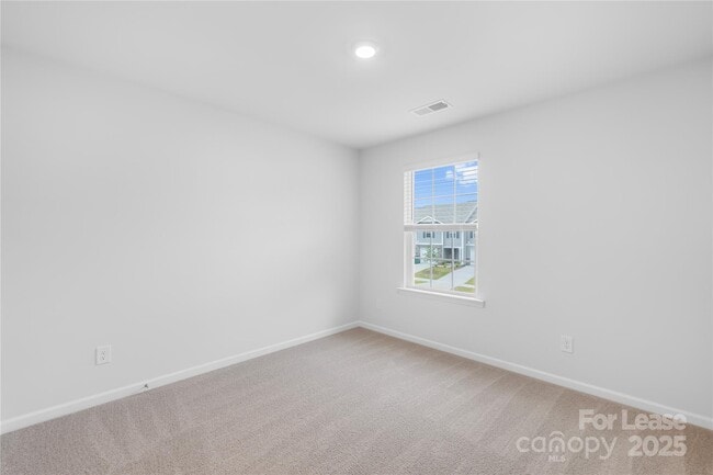 Building Photo - 5150 Hyrule Dr